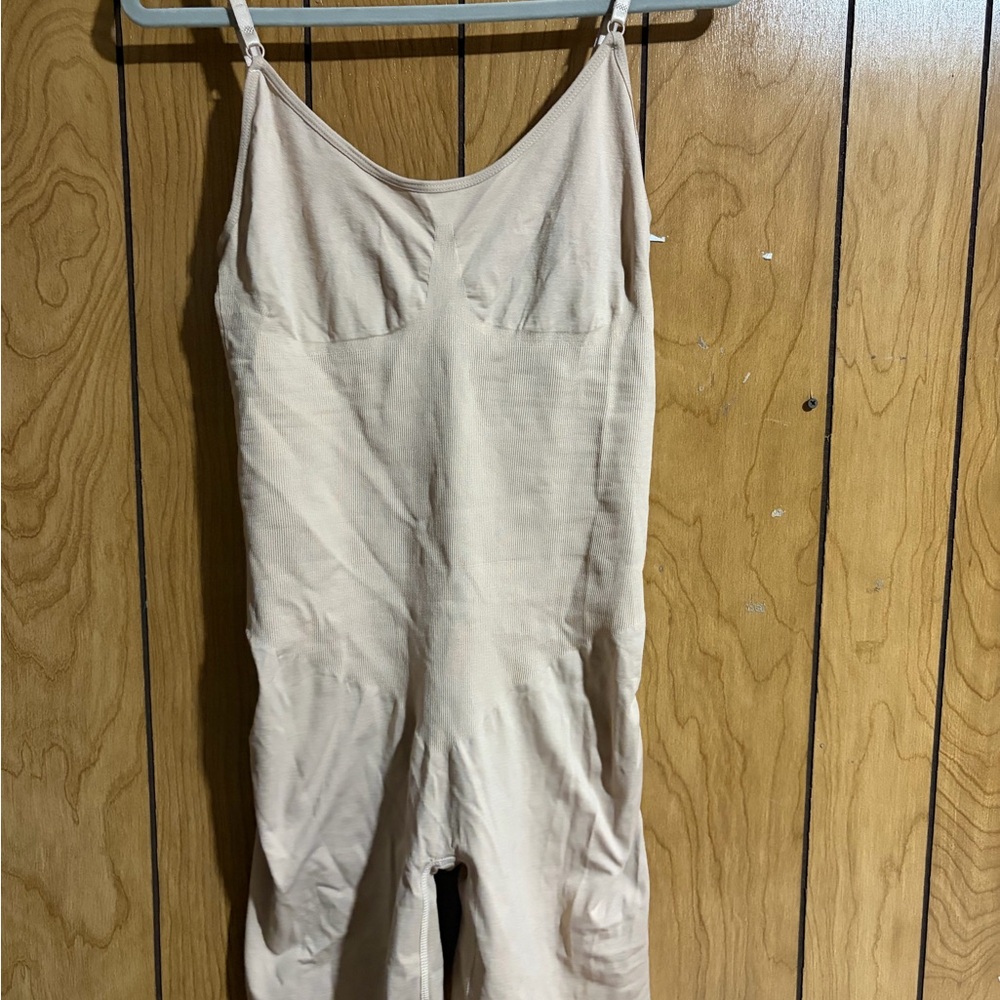 Cider Neutral Sleeveless Outfit